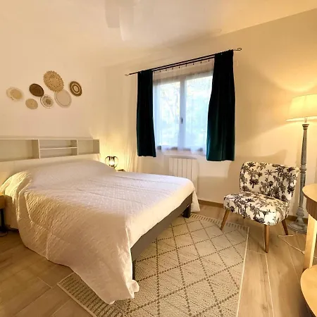 Nature Getaway With Pool, 5 People * Navacelles